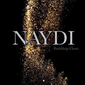 I like to sketch my own designs visit neidyrojas_fashiondesigns on Insta.